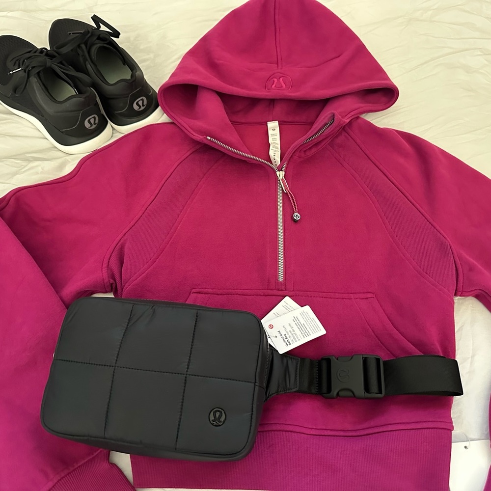 LULULEMON-Scuba Half Zip Hoodie/Magenta Purple